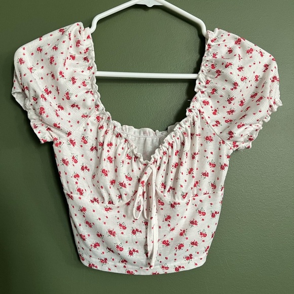 SHEIN Cream and Red Floral Blouse - Picture 1 of 4